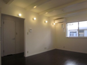 ���r���O