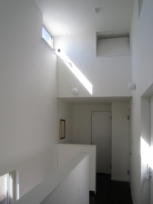 ���r���O