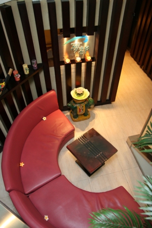 �X�ܐ݌v�u�G���g�����X�v