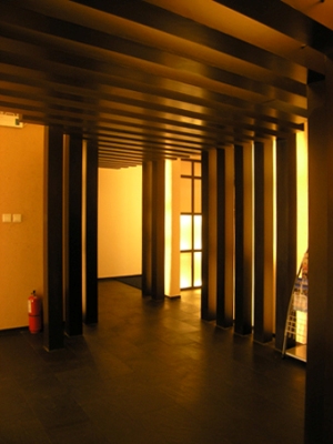 �X�ܐ݌v�u�z�[���v